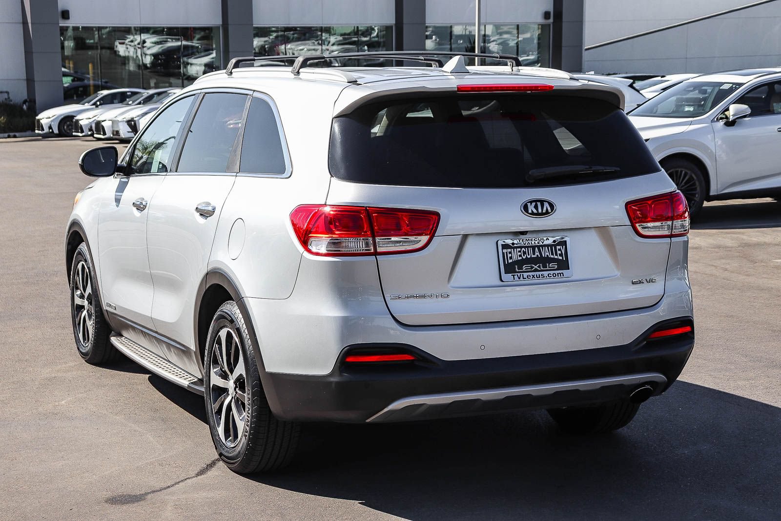 Used 2016 Kia Sorento EX AWD/4WD image 4