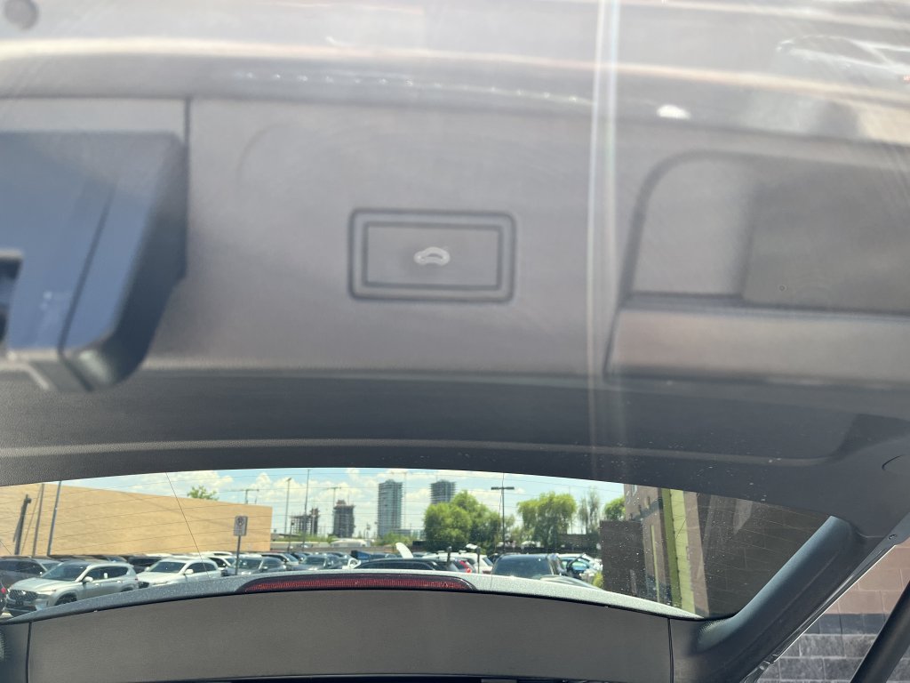 Used 2023 Volkswagen Atlas SEL AWD/4WD image 13