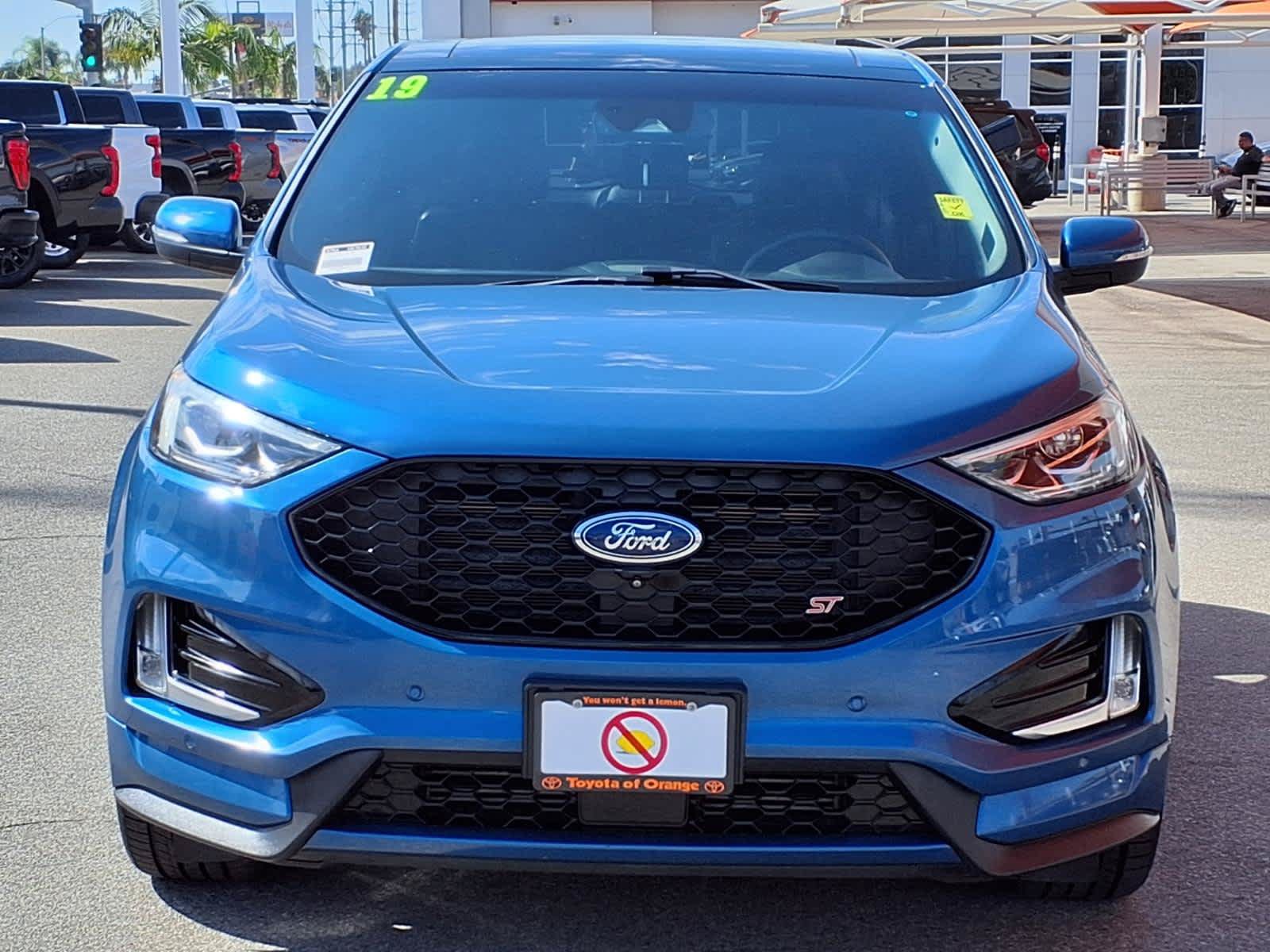 Used 2019 Ford Edge ST w/ Equipment Group 401A AWD/4WD image 2