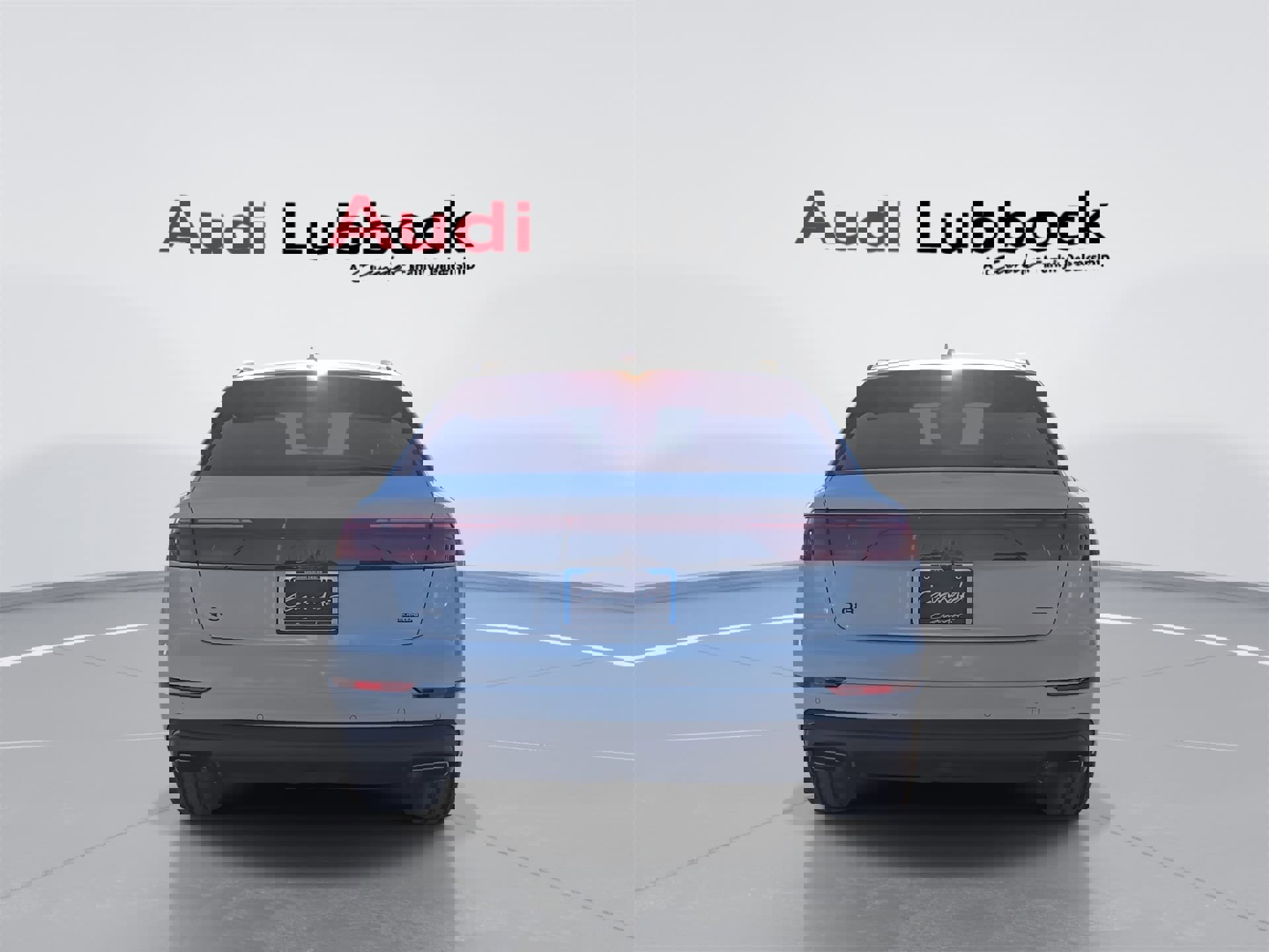 New 2026 Audi Q8 Premium image 8