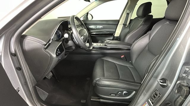 Used 2025 Genesis GV70 2.5T AWD/4WD image 12