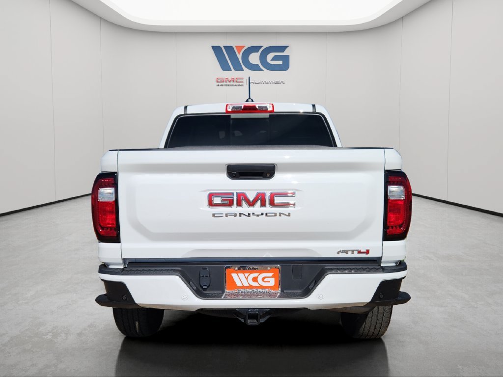 Used 2024 GMC Canyon AT4 w/ AT4 Premium Package AWD/4WD image 5