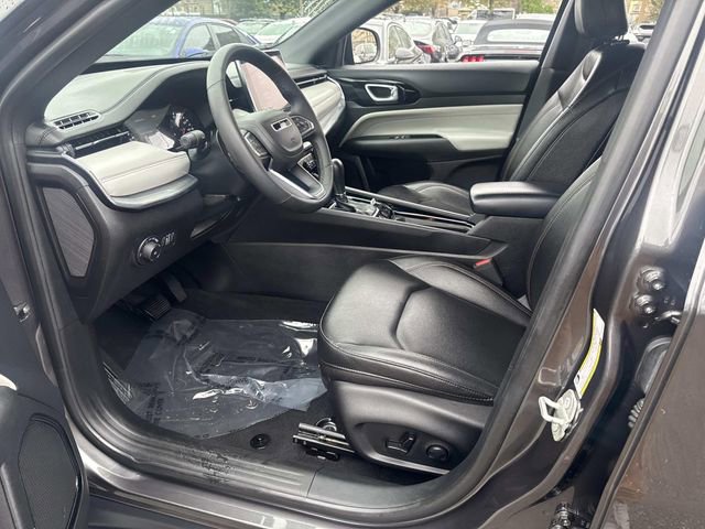 Used 2024 Jeep Compass Limited image 21