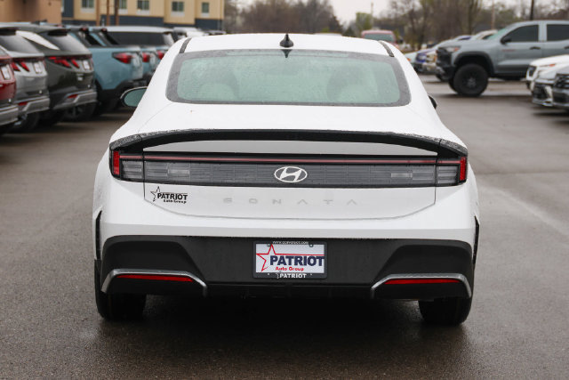 New 2026 Hyundai Sonata SE FWD image 4