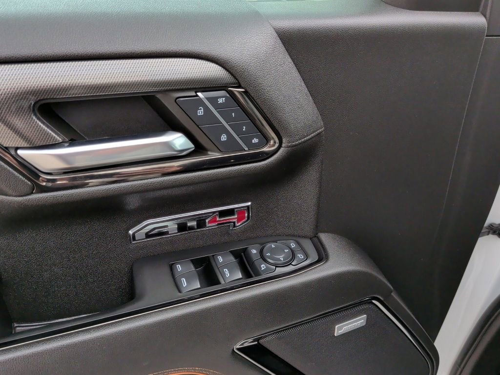 Used 2024 GMC Sierra 1500 AT4 w/ Technology Package image 12