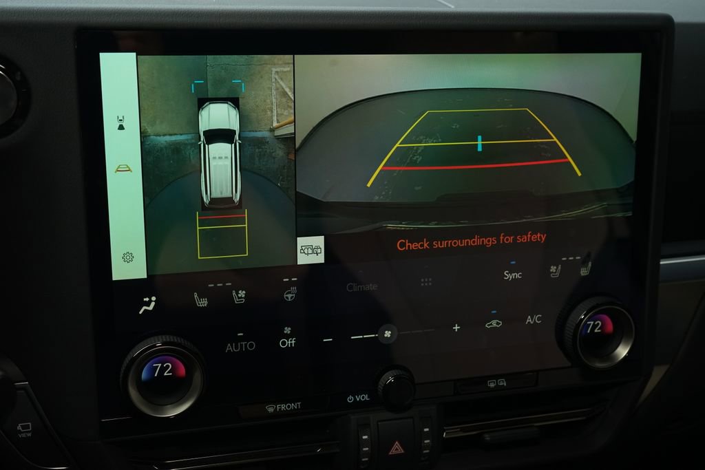 Used 2026 Lexus GX 550 w/ Accessory Package (32) image 11