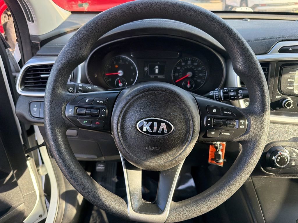 Used 2017 Kia Sorento LX image 16