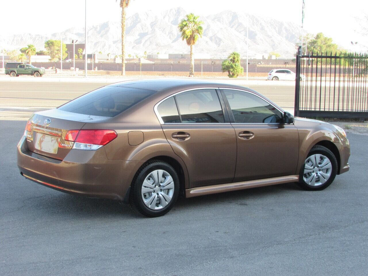 Used 2011 Subaru Legacy 2.5i AWD/4WD image 10