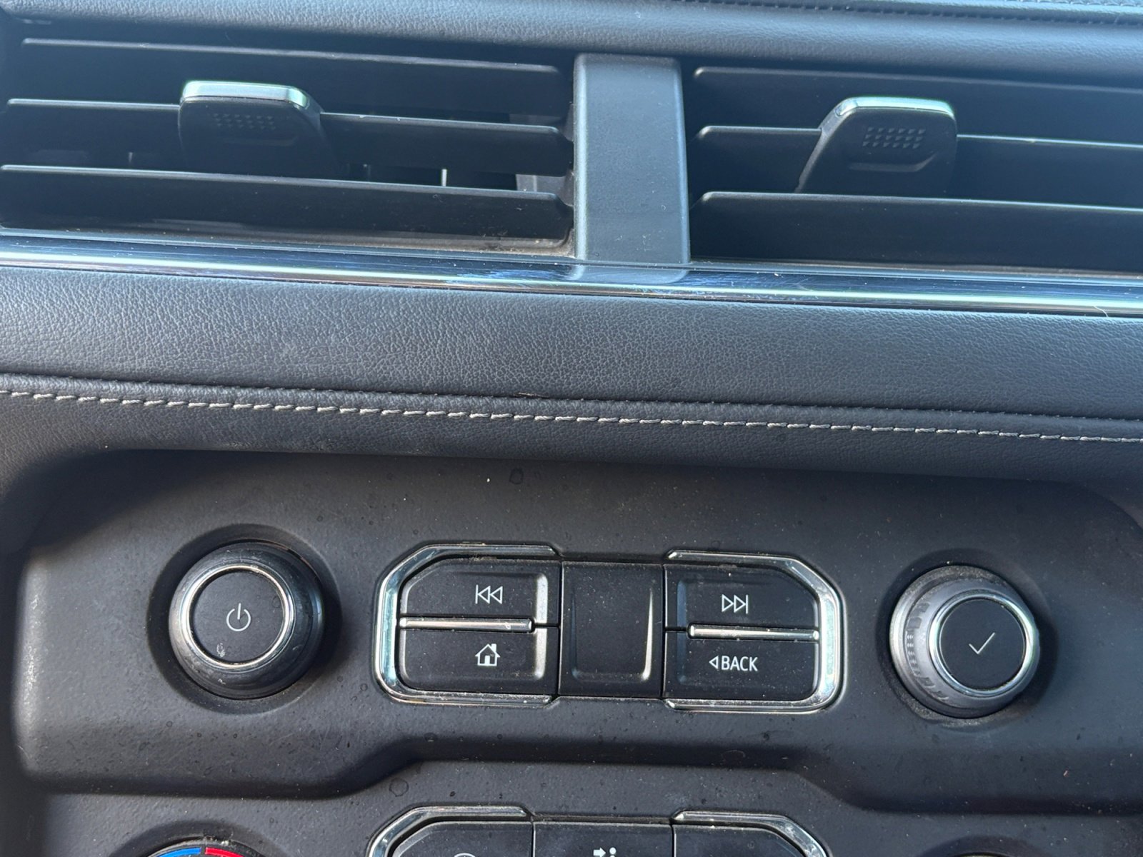 Used 2021 Chevrolet Tahoe LT image 17