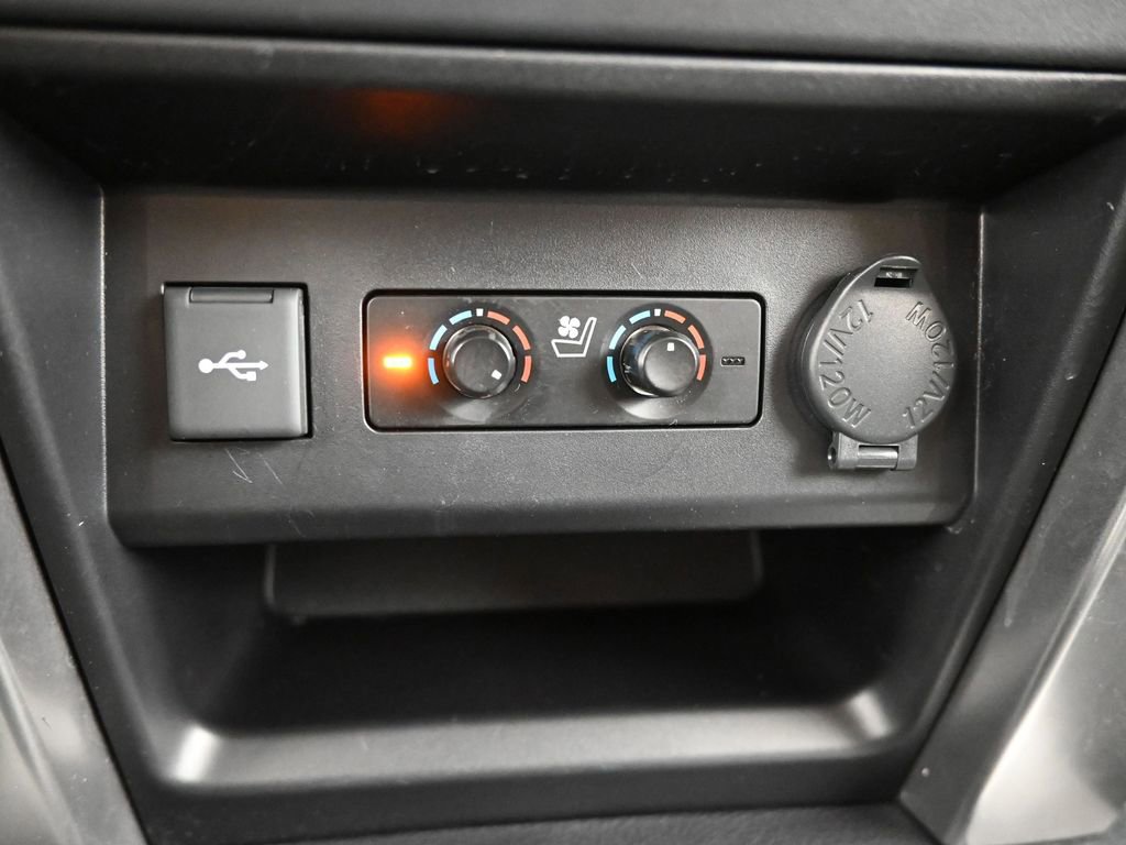 Used 2024 Toyota 4Runner Limited image 27