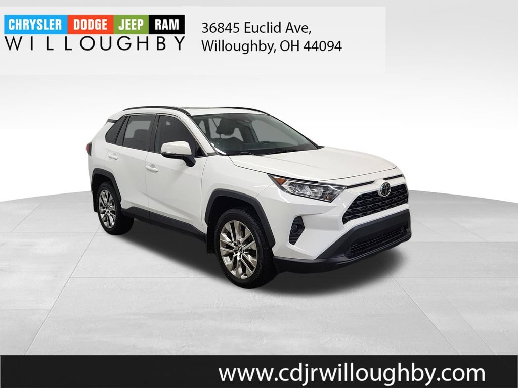 Used 2020 Toyota RAV4 XLE Premium AWD/4WD image 3