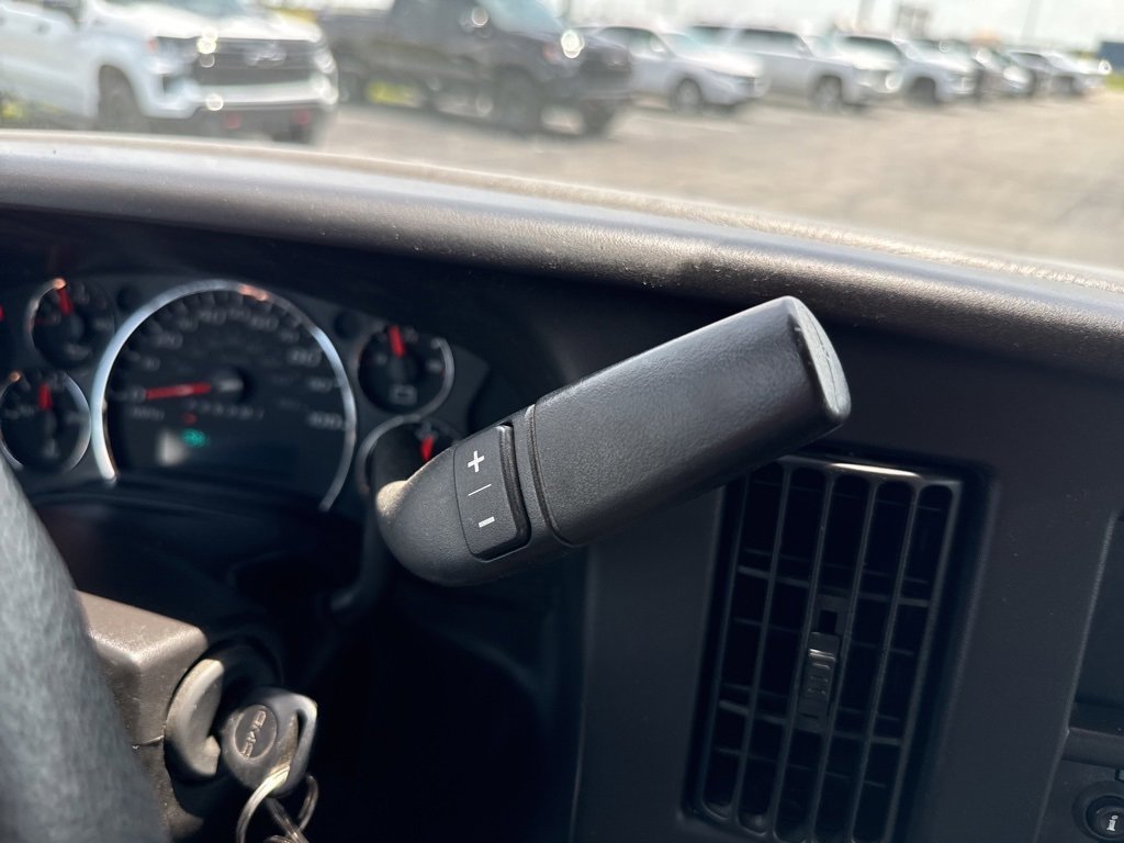 Used 2013 GMC Savana 3500 image 21