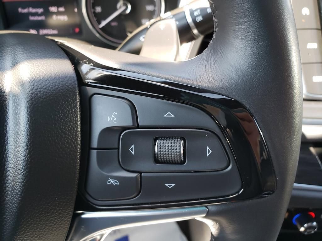 Used 2023 Buick Enclave Essence w/ Experience Buick Package image 16