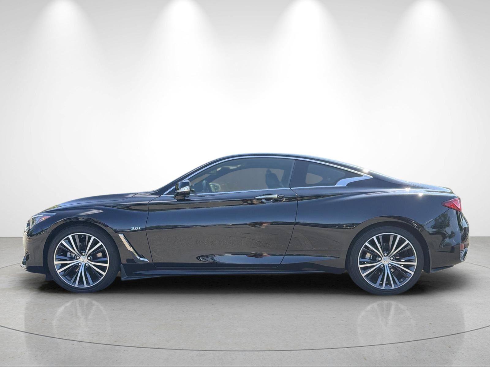 Used 2019 INFINITI Q60 3.0t Luxe w/ Essential Package AWD/4WD image 2