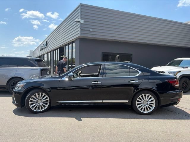 Used 2015 Lexus LS 460 AWD w/ Comfort Package image 7