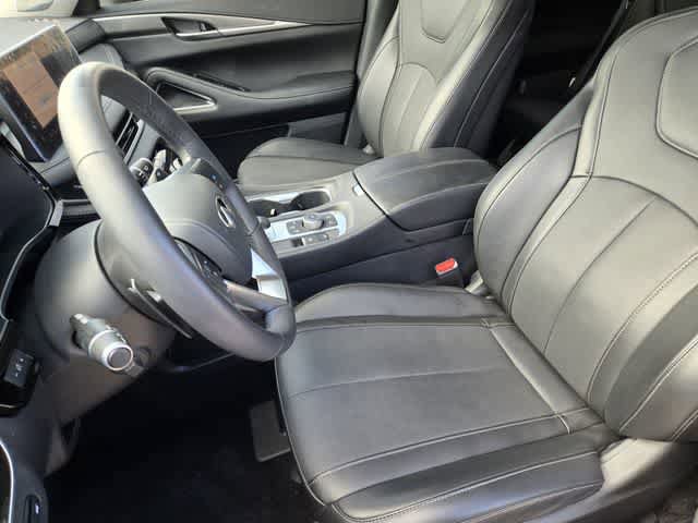 Certified 2026 INFINITI QX60 Luxe w/ Cargo Package FWD image 11
