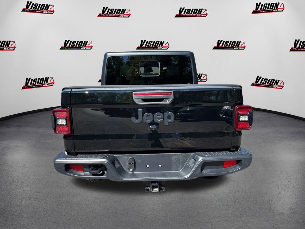 Used 2024 Jeep Gladiator Sport image 6