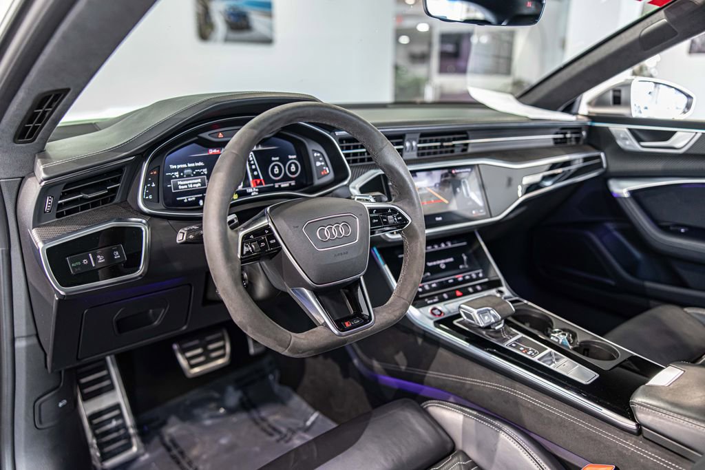 Used 2022 Audi RS 7 Sportback w/ RS 7 Executive Package image 20