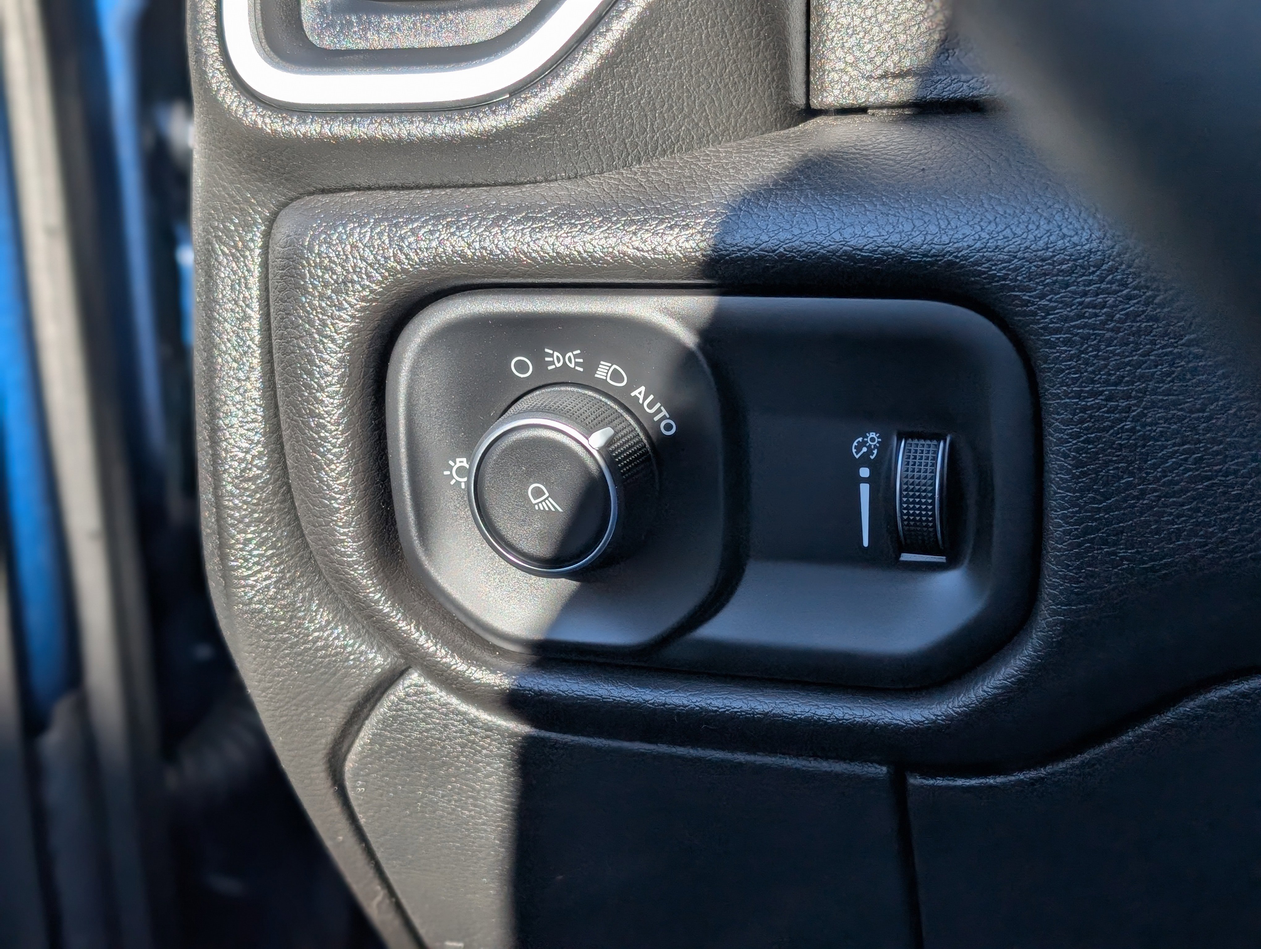 Used 2021 RAM 2500 Big Horn w/ Snow Chief Group image 25