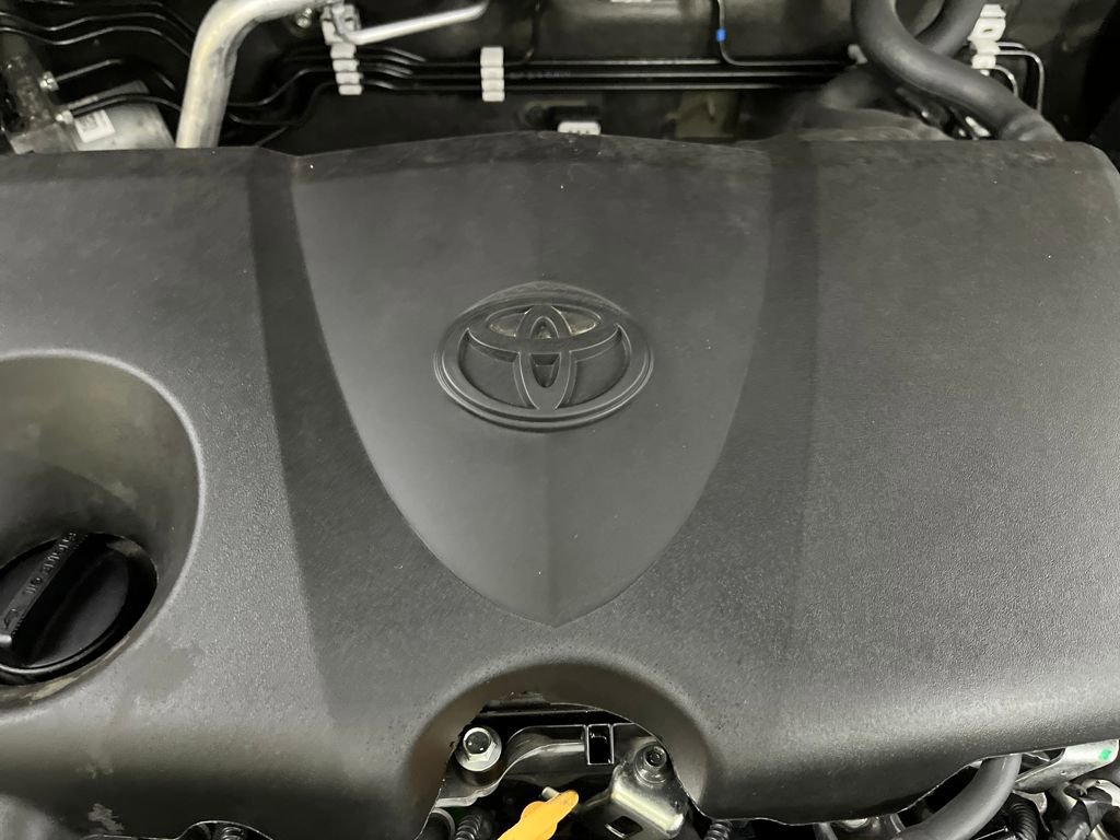 Used 2023 Toyota RAV4 LE image 10