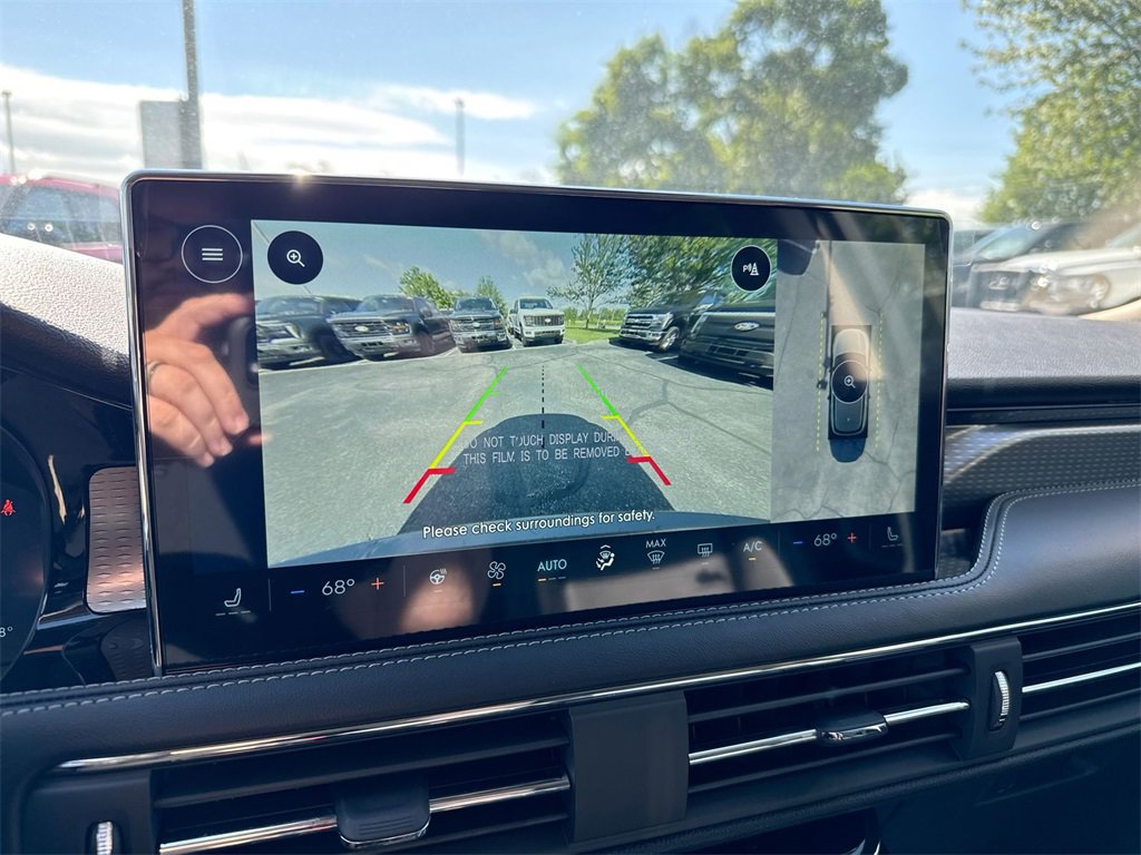 New 2025 Lincoln Corsair Reserve w/ Jet Appearance Package image 15