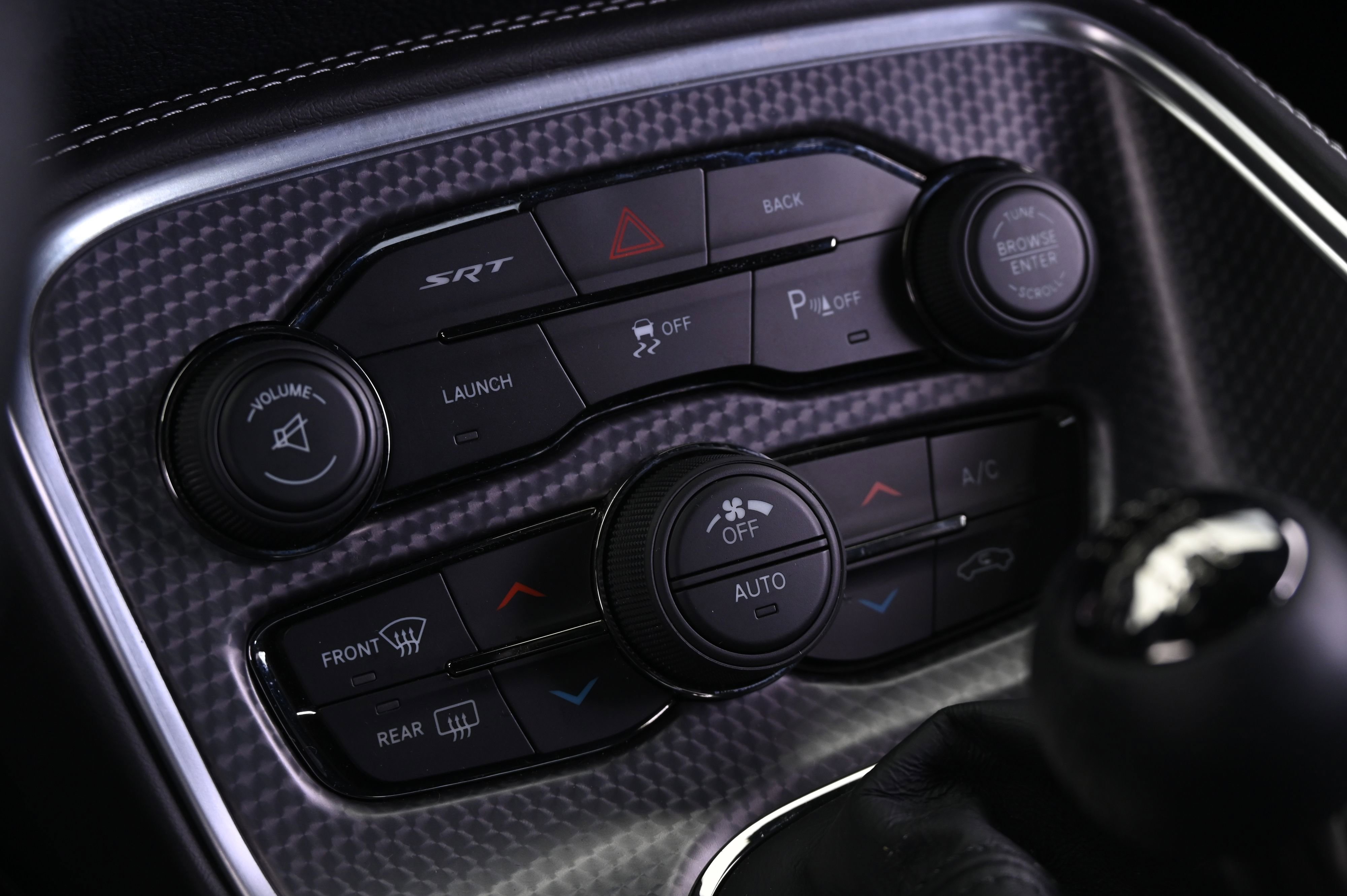 Used 2015 Dodge Challenger SRT Hellcat image 29