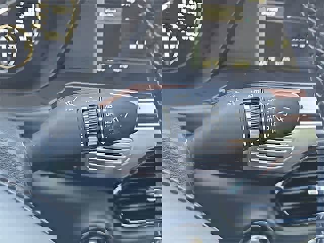 Used 2019 Genesis G90 3.3T Premium image 26