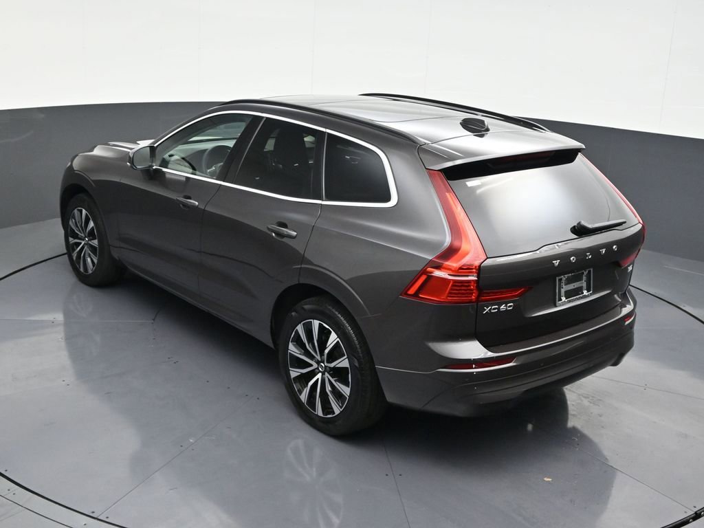 Certified 2023 Volvo XC60 B5 Core image 17