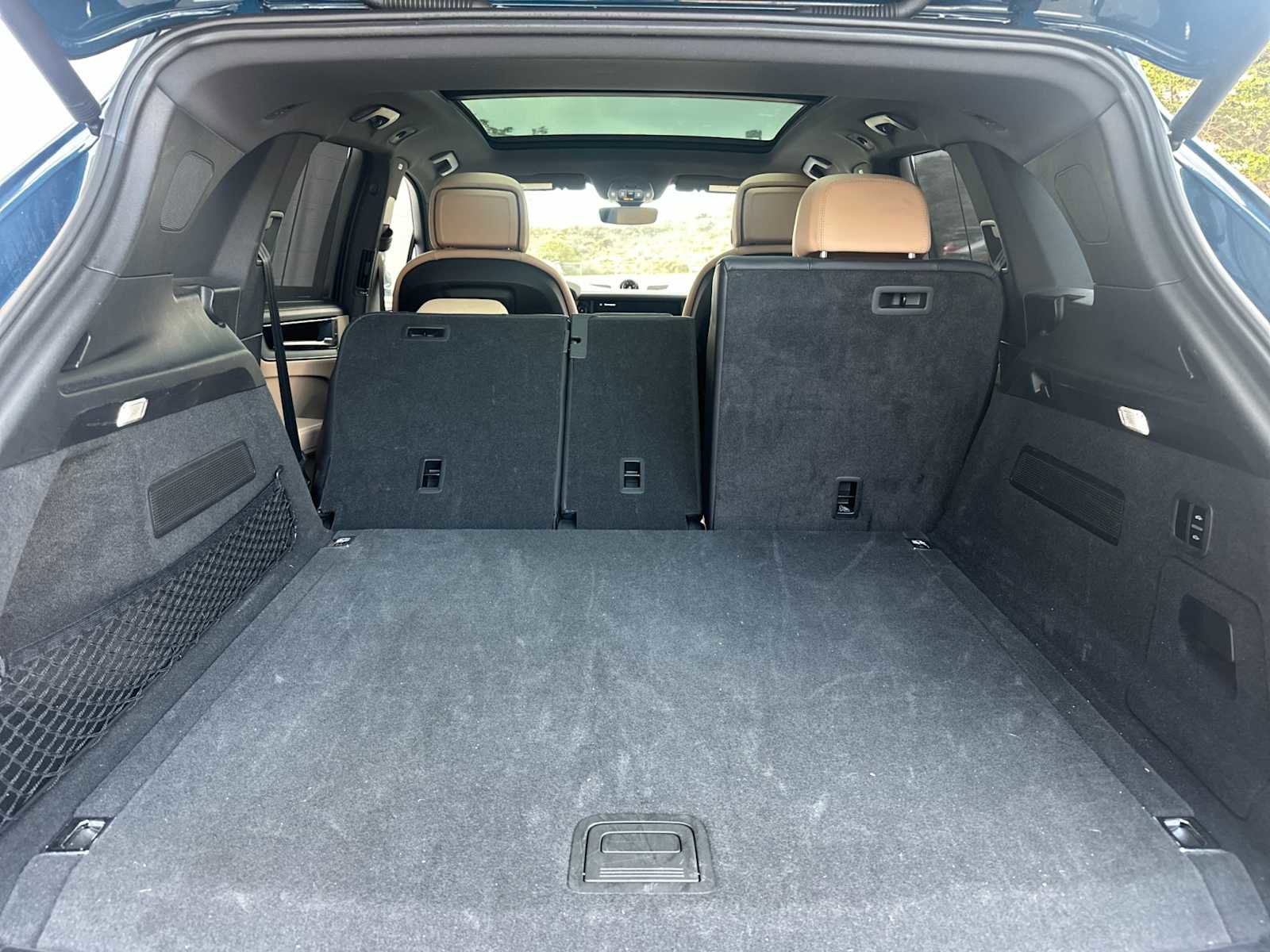 Certified 2025 Porsche Cayenne E-Hybrid image 16