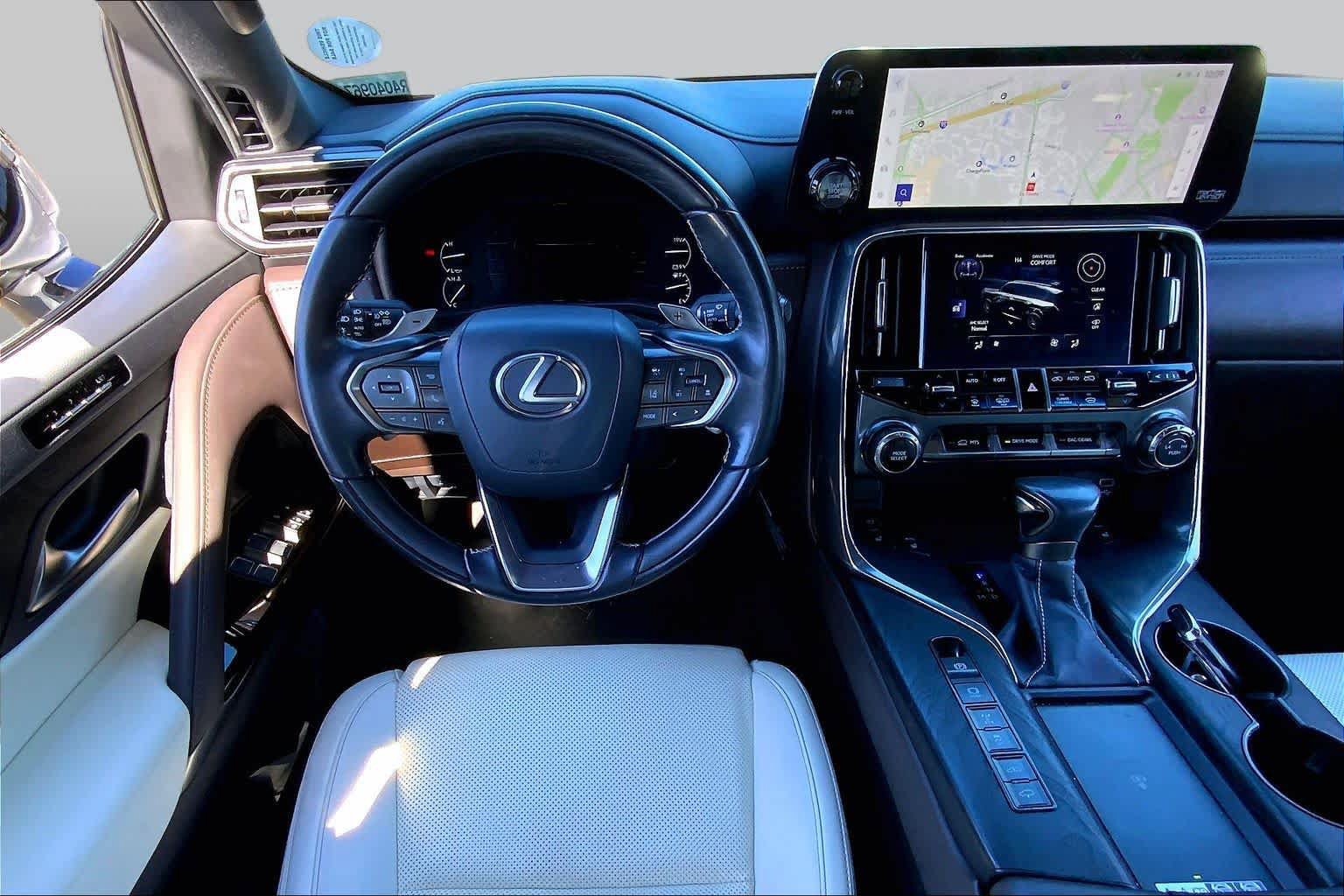 Used 2024 Lexus LX 600 4WD w/ Appearance Package image 6