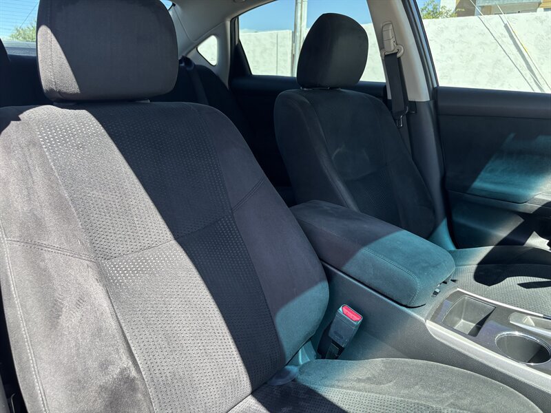 Used 2014 Nissan Altima 2.5 S w/ Display Audio Package FWD image 37