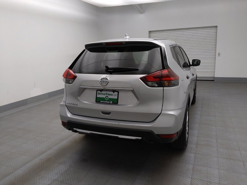 Used 2019 Nissan Rogue S image 7