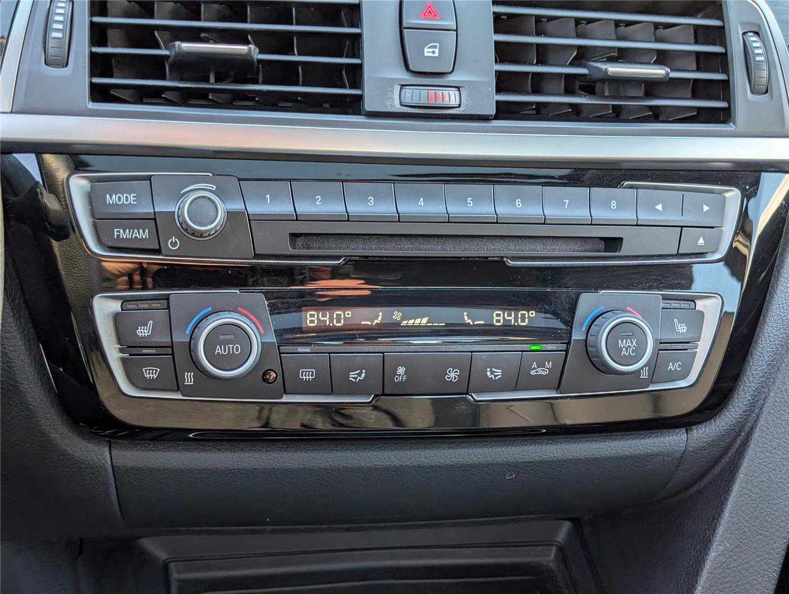 Used 2017 BMW 320i Sedan image 27