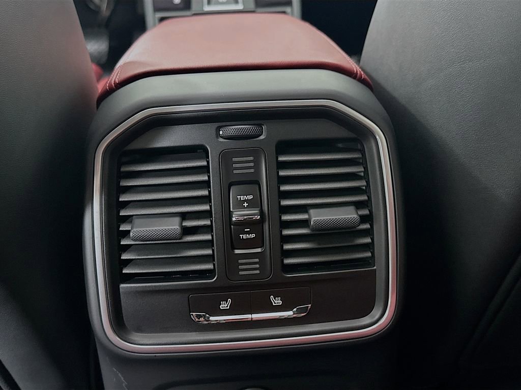 New 2026 Porsche Macan Turbo image 27