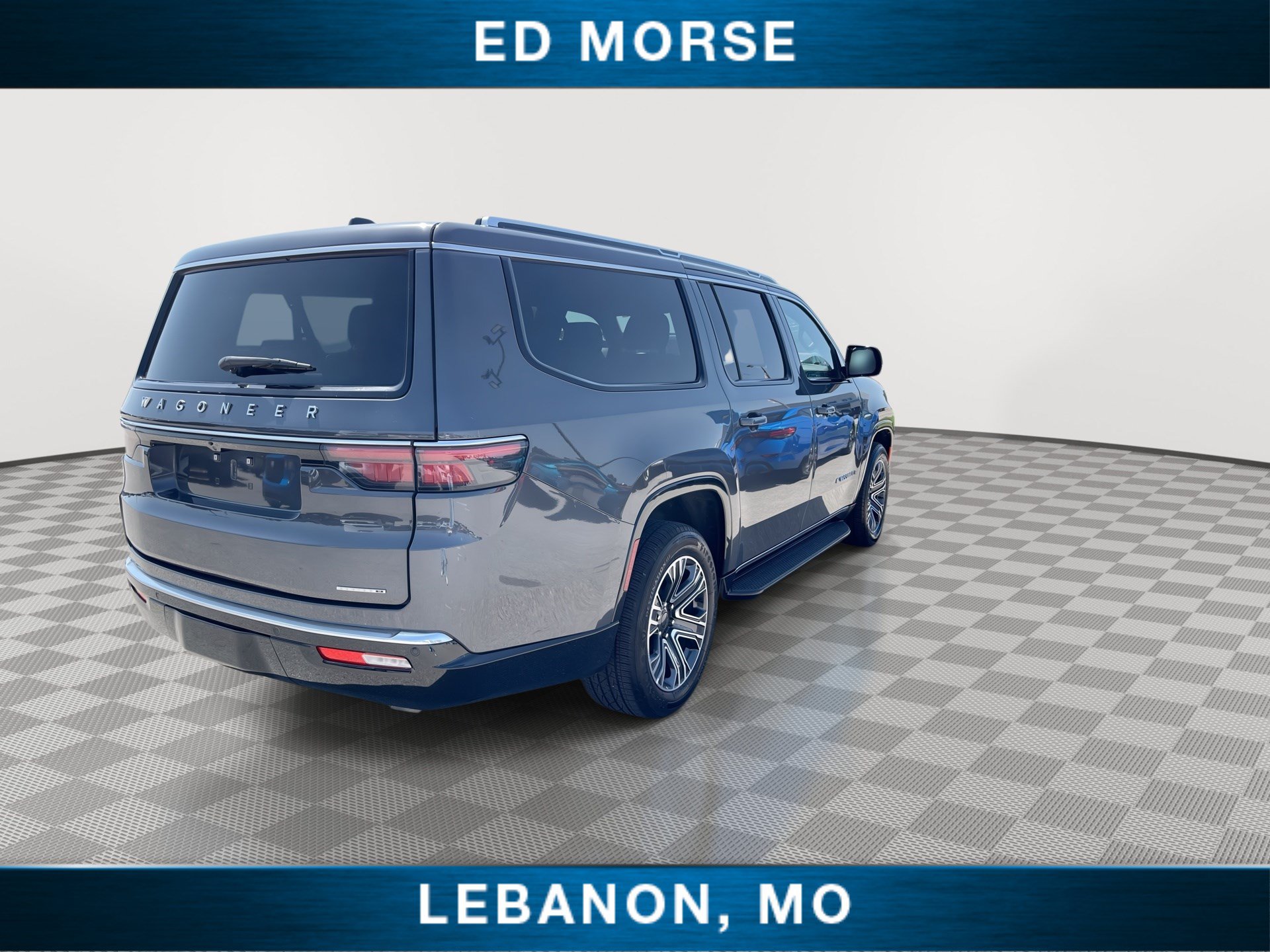 Used 2024 Jeep Wagoneer L Series II w/ Flexible Seating Group AWD/4WD image 8