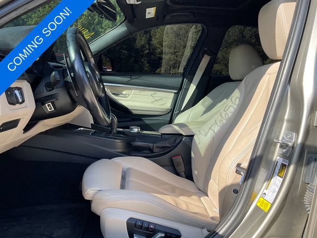 Used 2018 BMW 330i Sedan w/ Premium Package RWD image 3