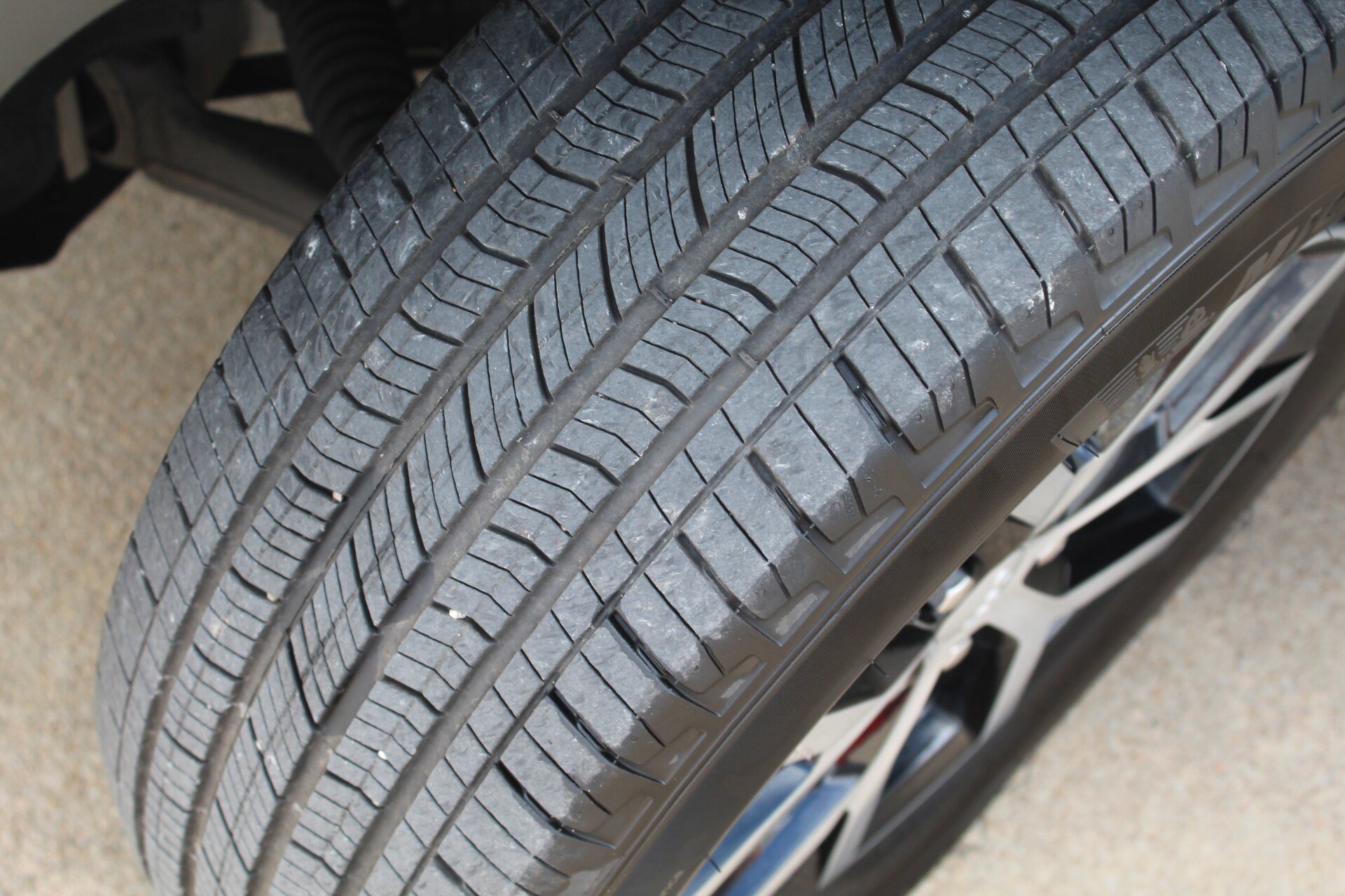 Used 2024 Jeep Grand Cherokee Limited image 57
