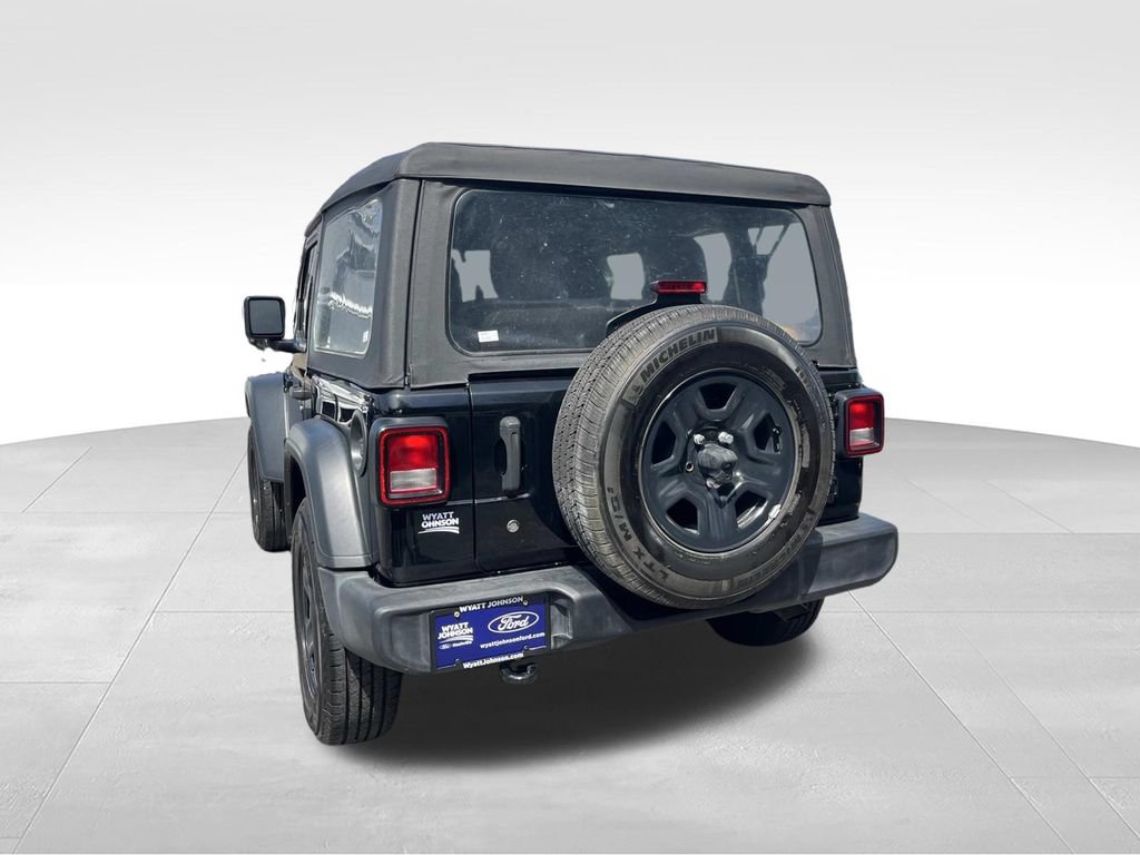 Used 2018 Jeep Wrangler Sport AWD/4WD image 6