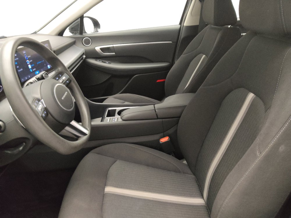 Used 2025 Hyundai Sonata SEL FWD image 17