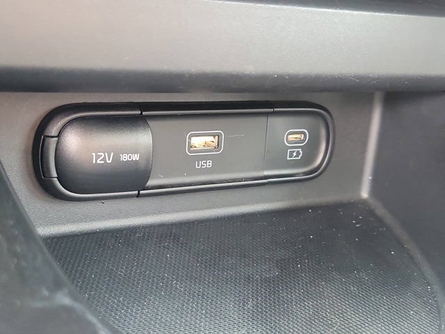 Used 2024 Kia Seltos S FWD image 27
