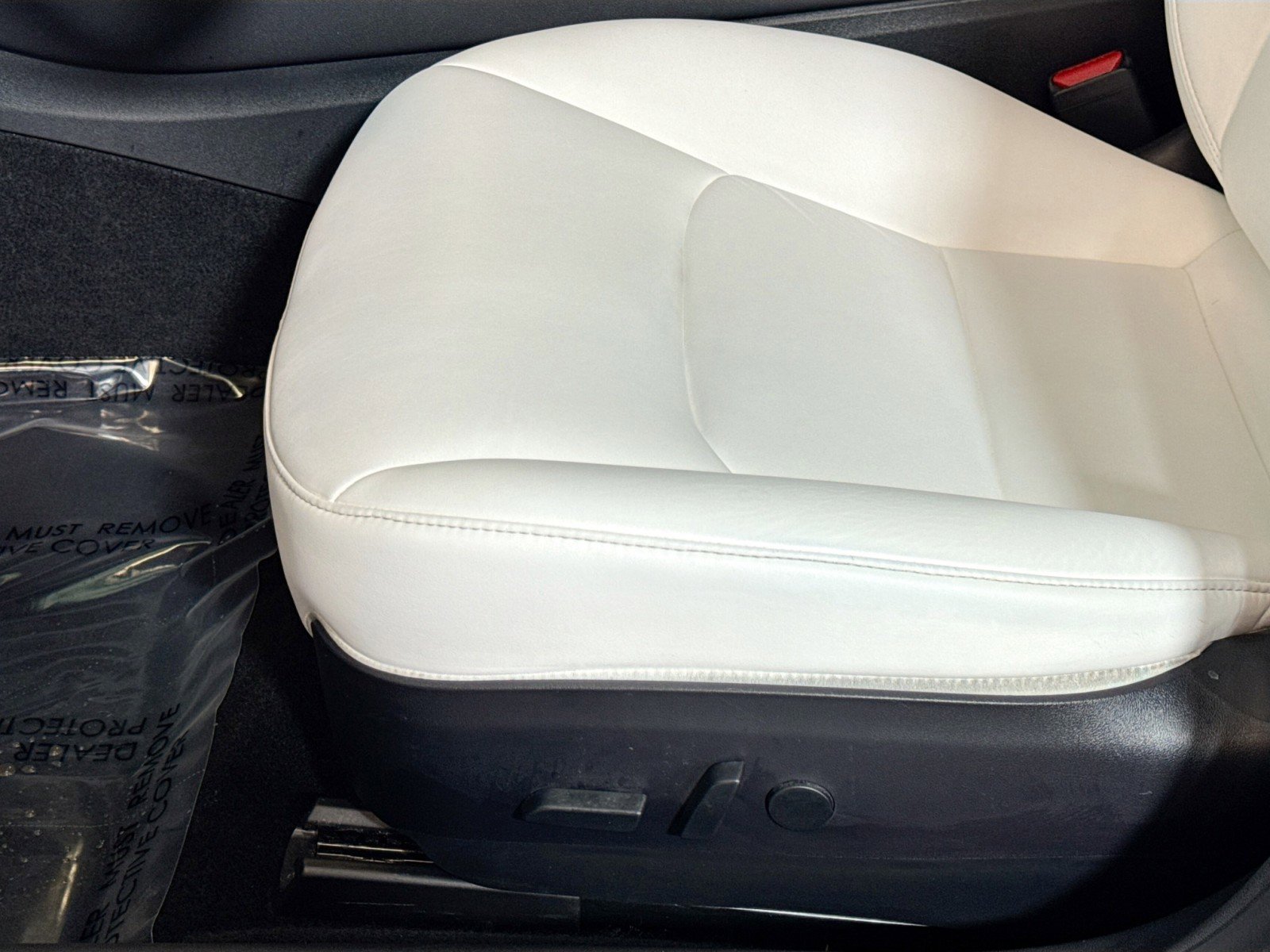 Used 2020 Tesla Model 3 Standard Range image 12