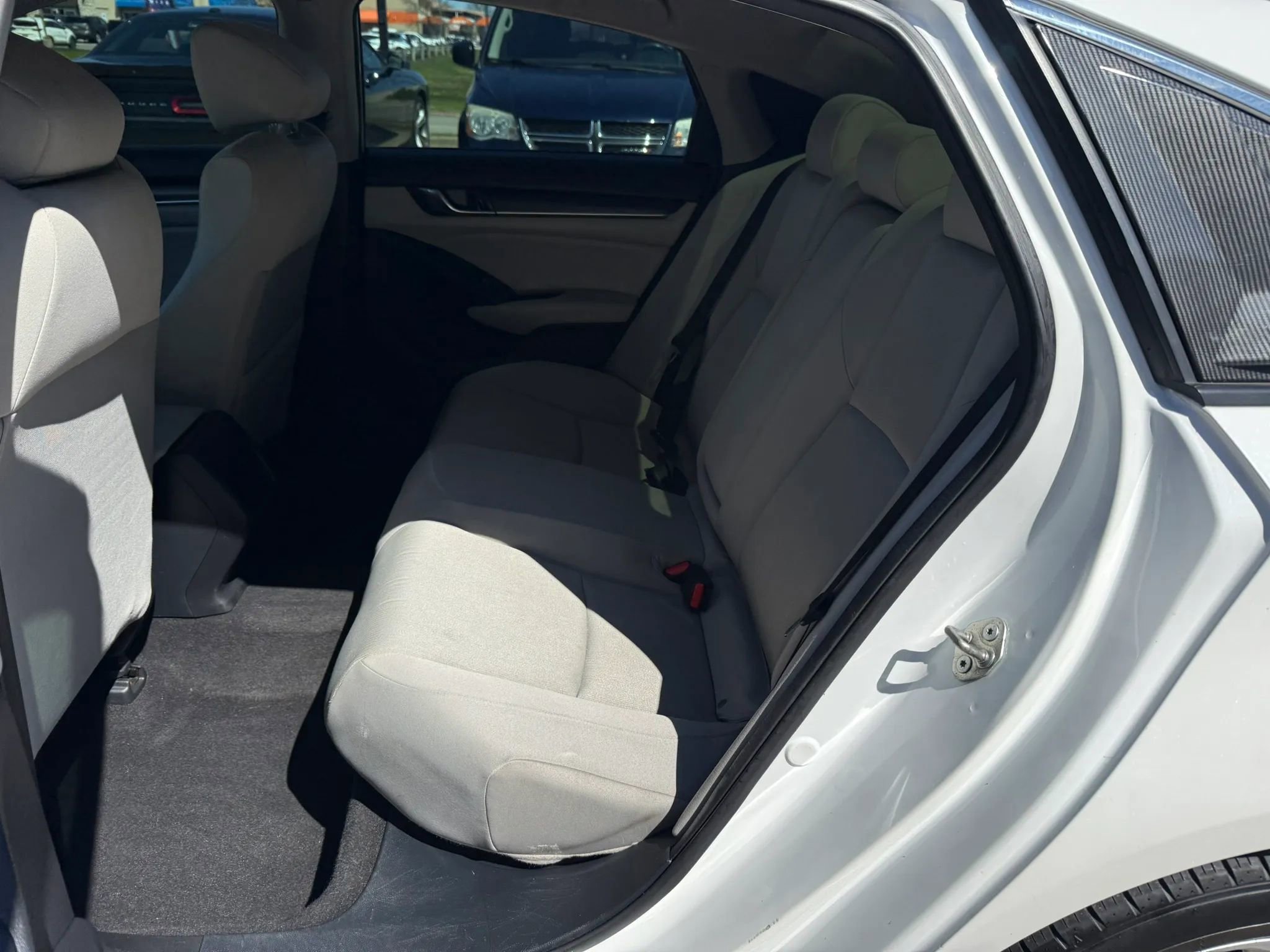 Used 2018 Honda Accord LX image 19