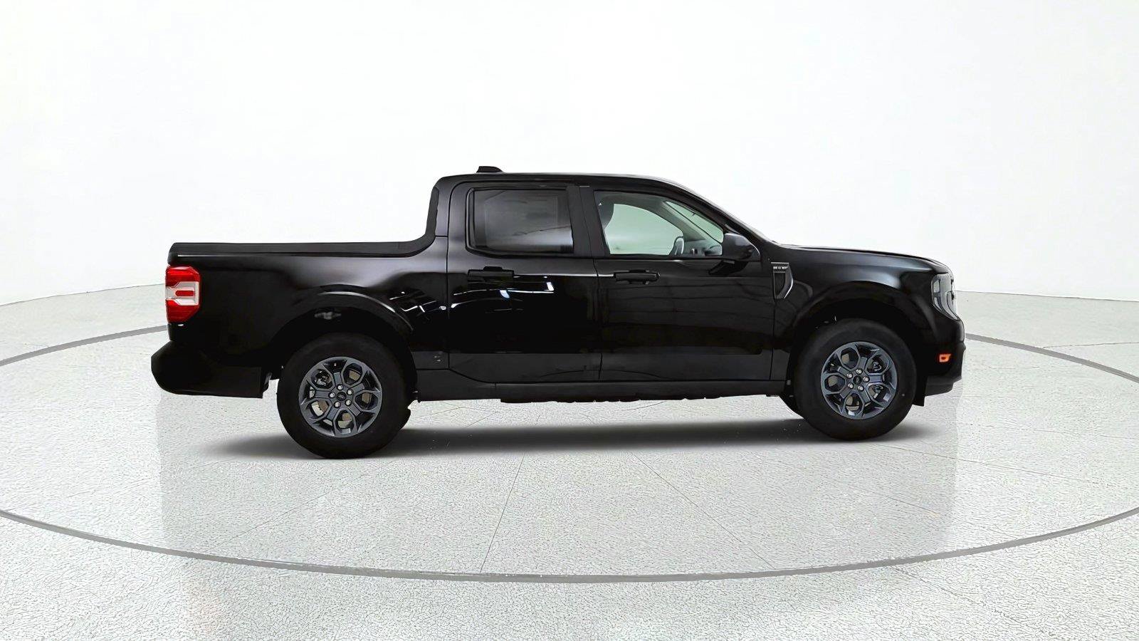 New 2026 Ford Maverick XLT w/ Equipment Group 301A AWD/4WD image 7