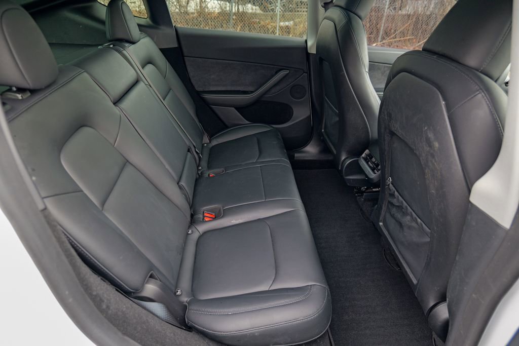 Used 2024 Tesla Model Y Long Range image 30