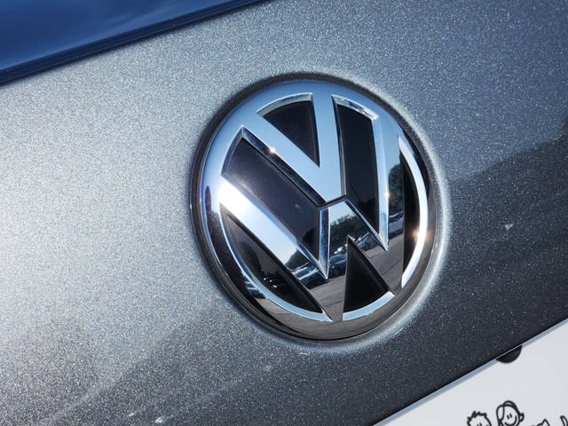 Used 2017 Volkswagen Jetta SE FWD image 6