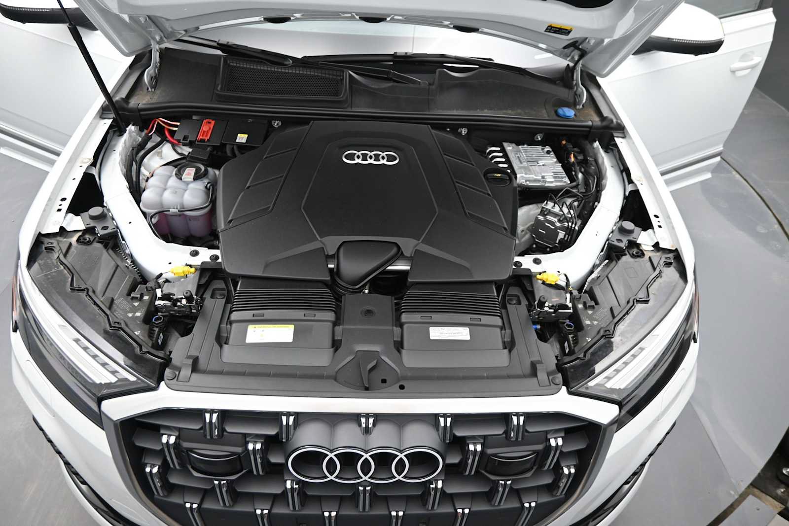 Used 2025 Audi Q7 3.0T Prestige w/ Prestige Package AWD/4WD image 22