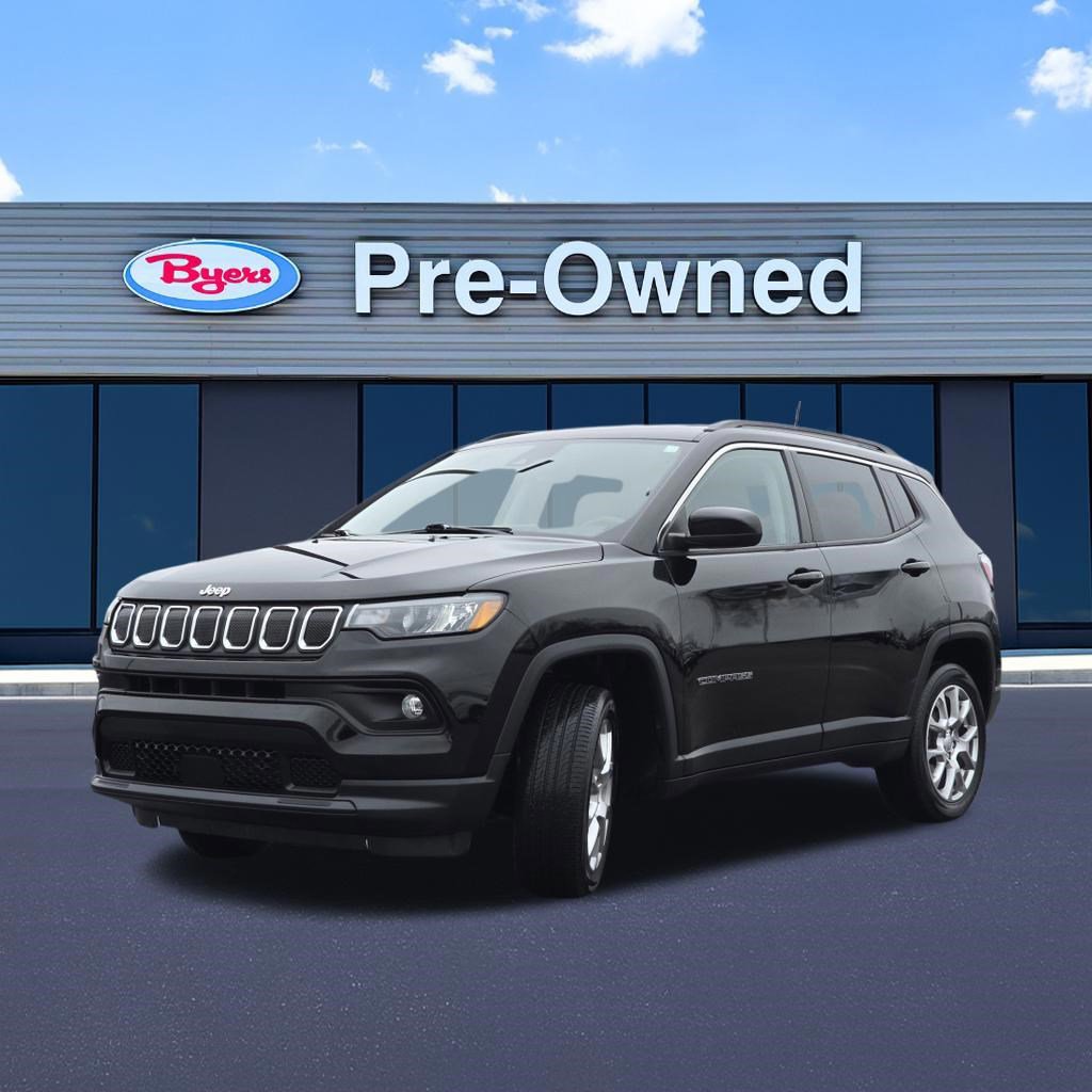 Used 2022 Jeep Compass Latitude image 3