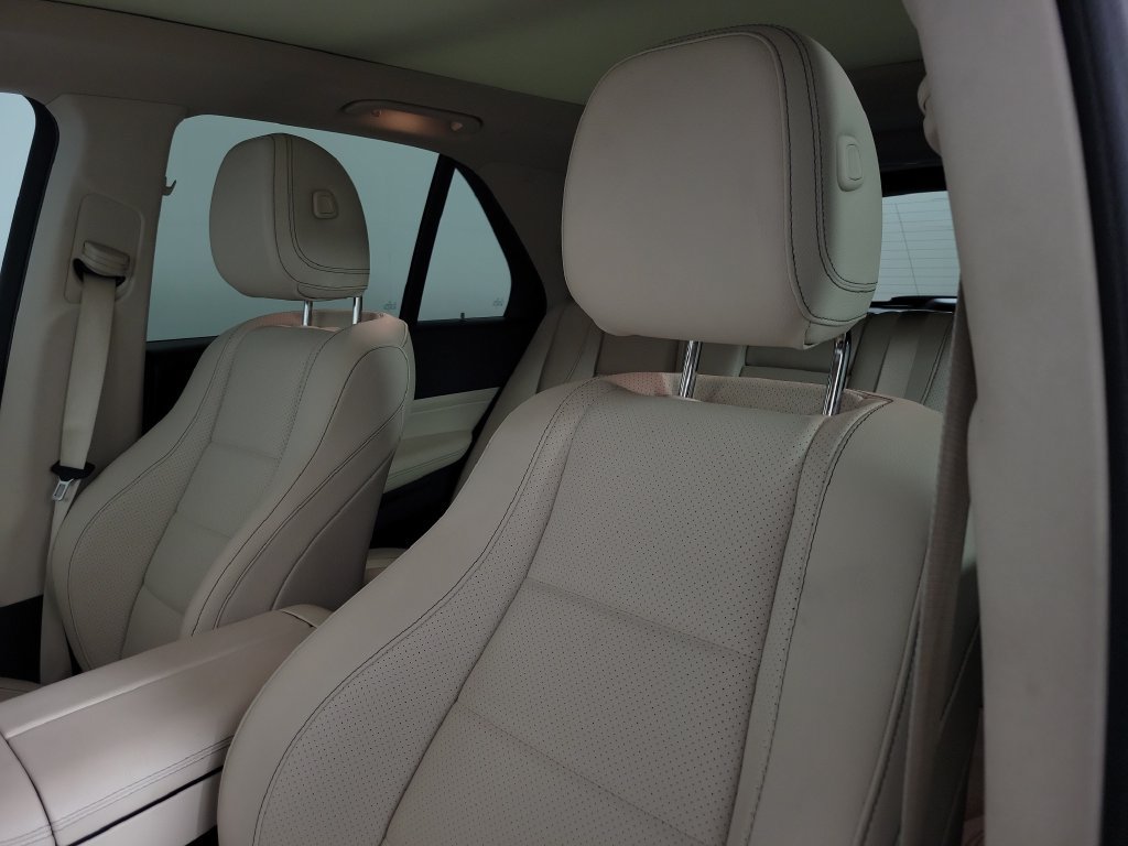 Used 2022 Mercedes-Benz GLE 350 w/ AMG Line Exterior image 20