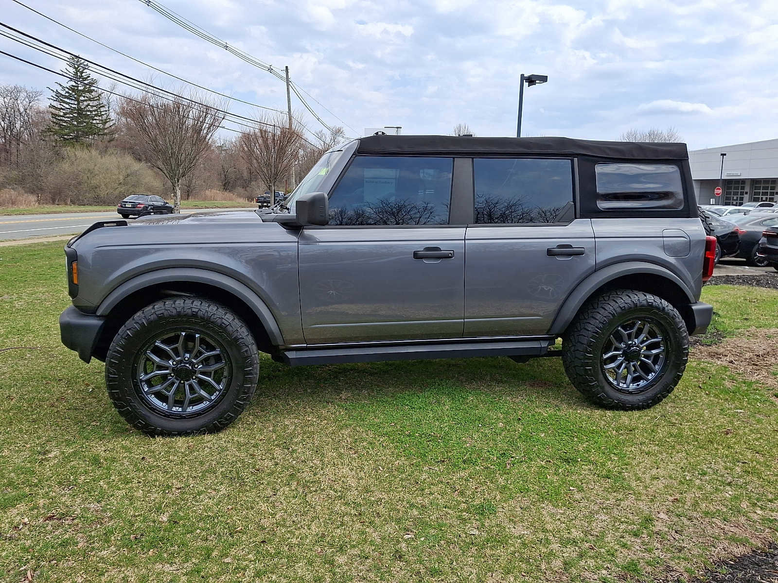 Used 2022 Ford Bronco 4-Door image 4