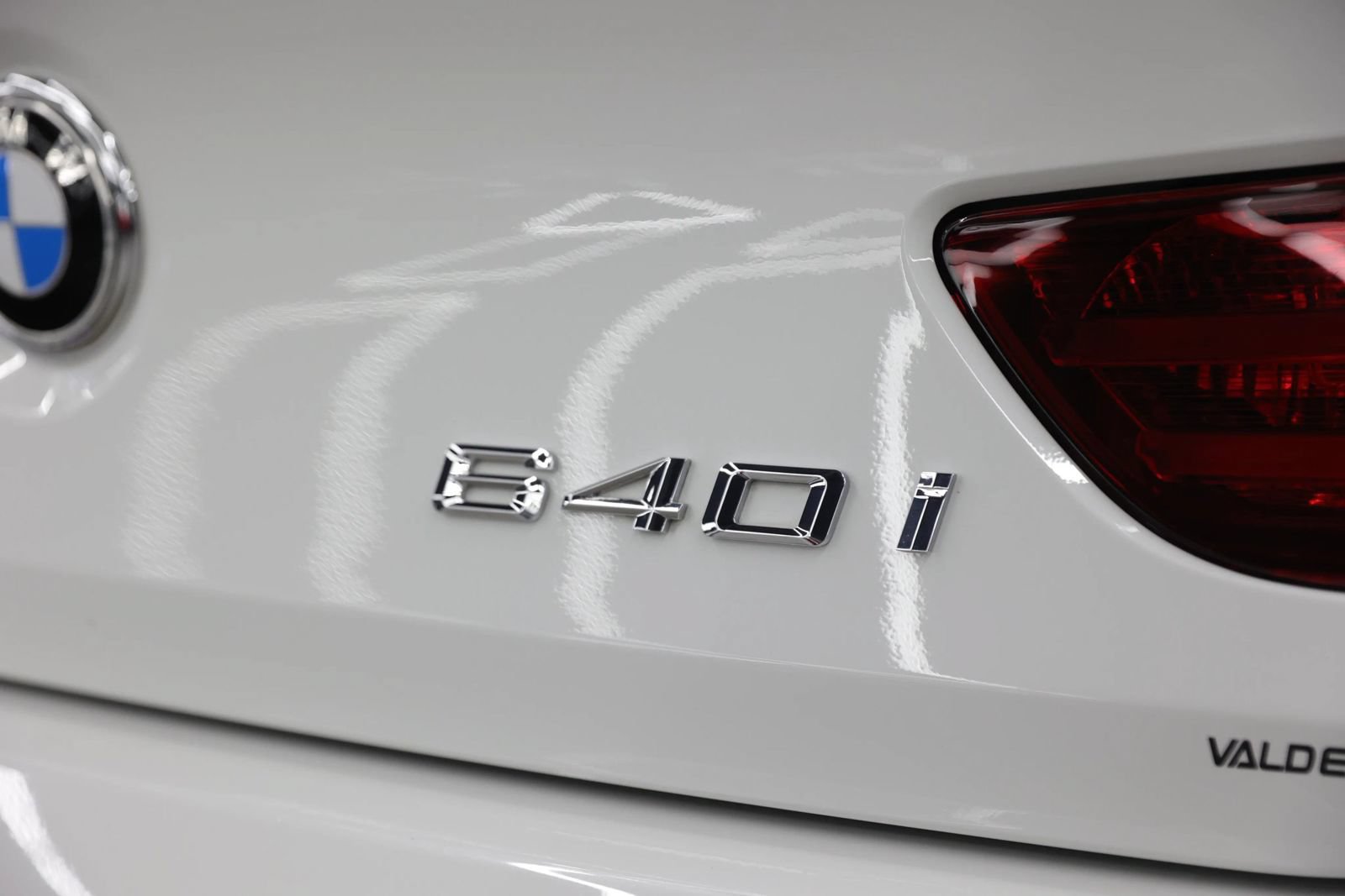 Used 2018 BMW 640i Convertible RWD image 25